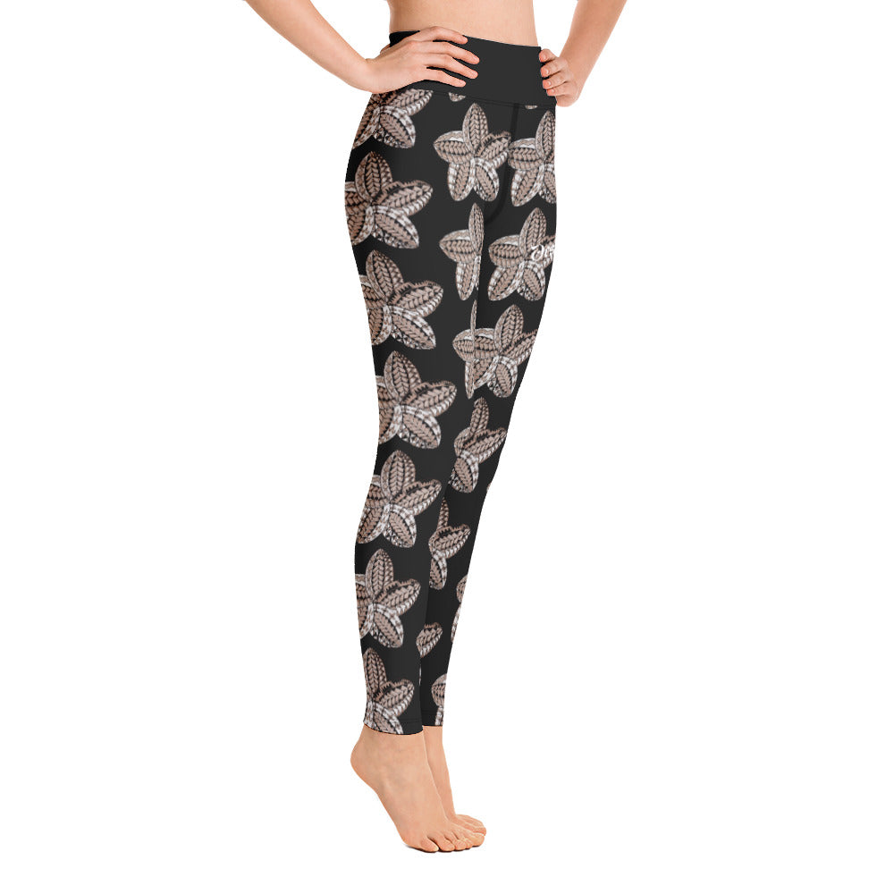 Samoan flower Sepia Yoga Leggings